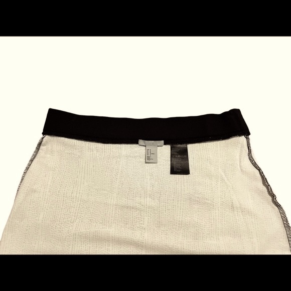 LINE SKIRT WITH LACE IN BLACK COLOUR - Picture 4 of 4